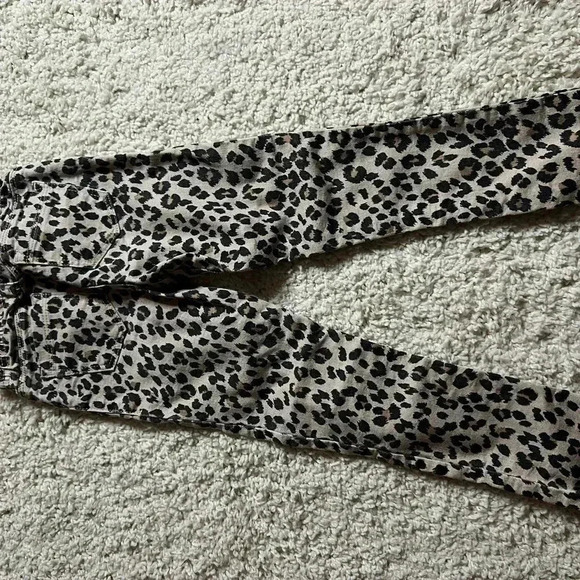 OLD NAVY GIRLS JEGGINGS SIZE 5T EUC LEOPARD PRINT - Picture 5 of 5